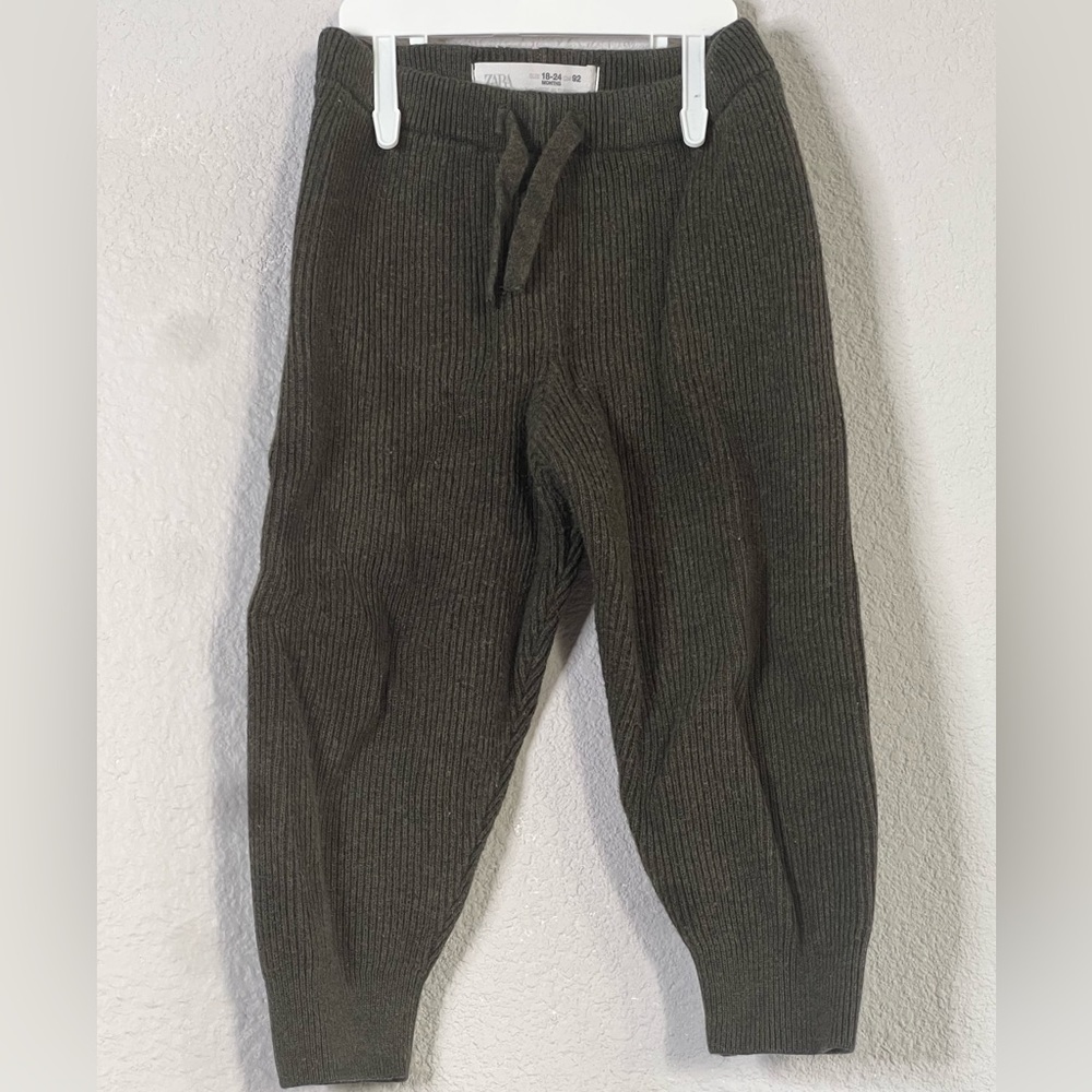 Joggers green